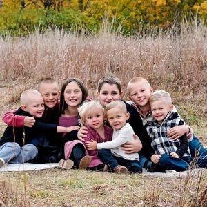 Meet your Posher, Connie